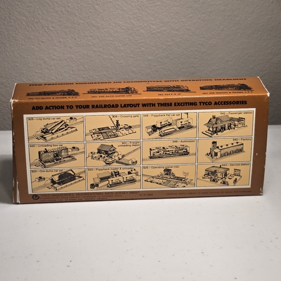 Vintage HO Scale Tyco “Silver Streak” Freight Train Caboose Car w/ Box - Picture 2 of 4